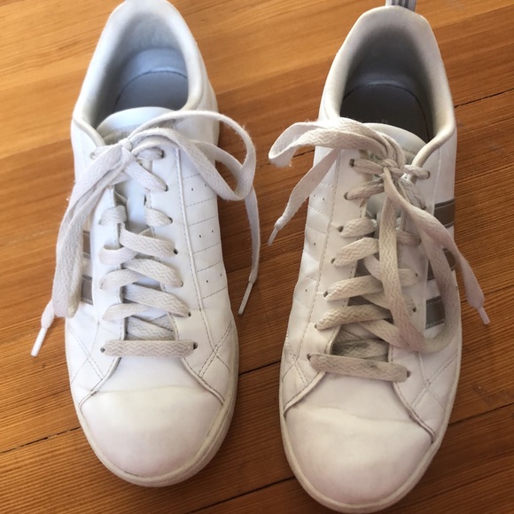 Womens white adidas sneakers - Picture 3 of 4